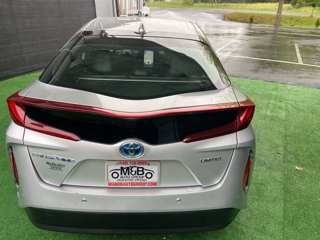Used 2022 Toyota Prius Prime Limited FWD image 6
