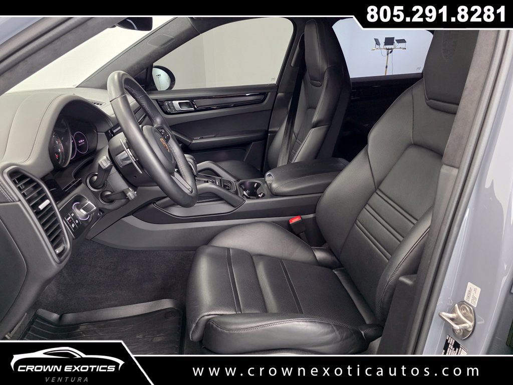 Used 2022 Porsche Cayenne Turbo GT AWD/4WD image 25