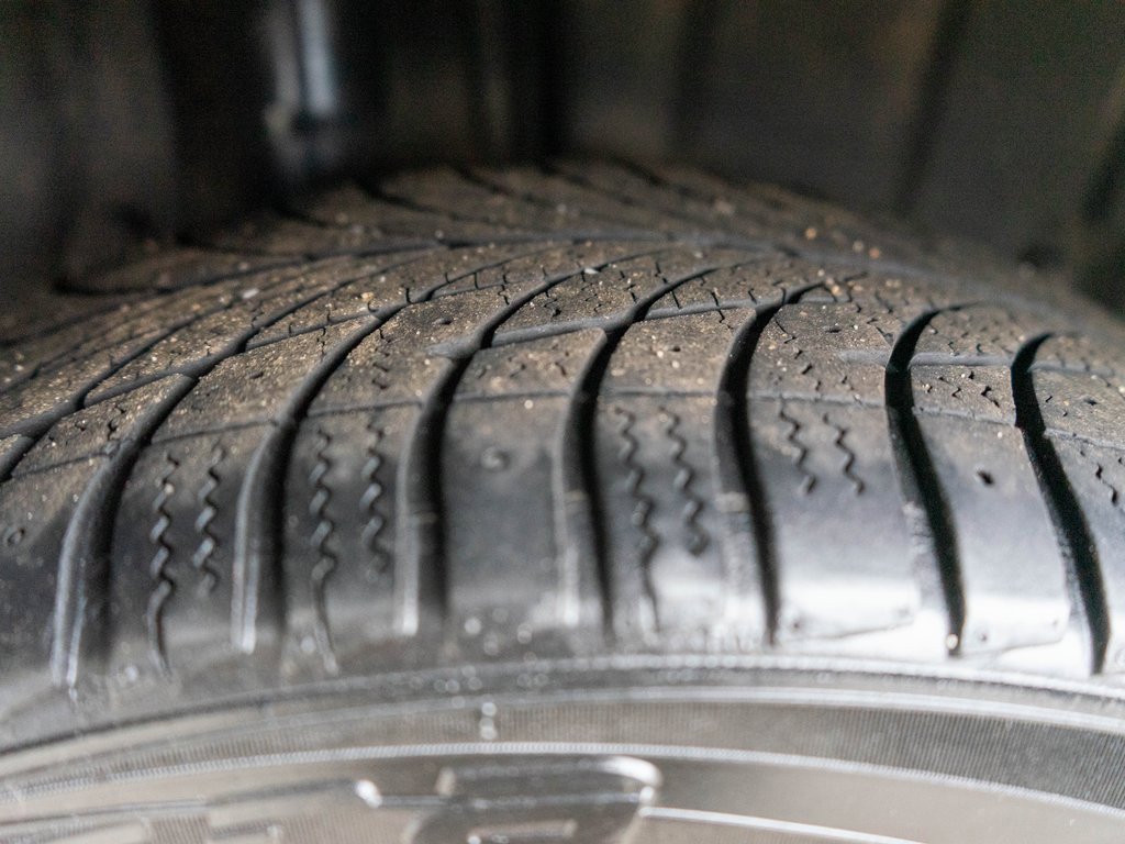 Used 2016 Scion iM Base image 32