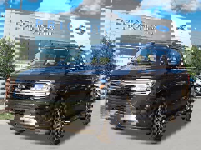 Certified 2023 Ford Expedition XLT image 1