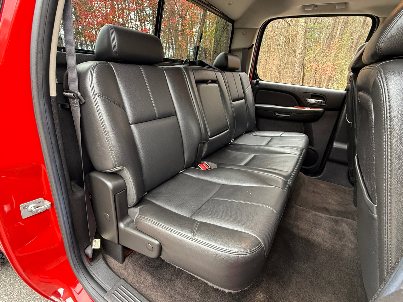 Used 2013 GMC Sierra 2500 SLT w/ Entertainment Package image 31