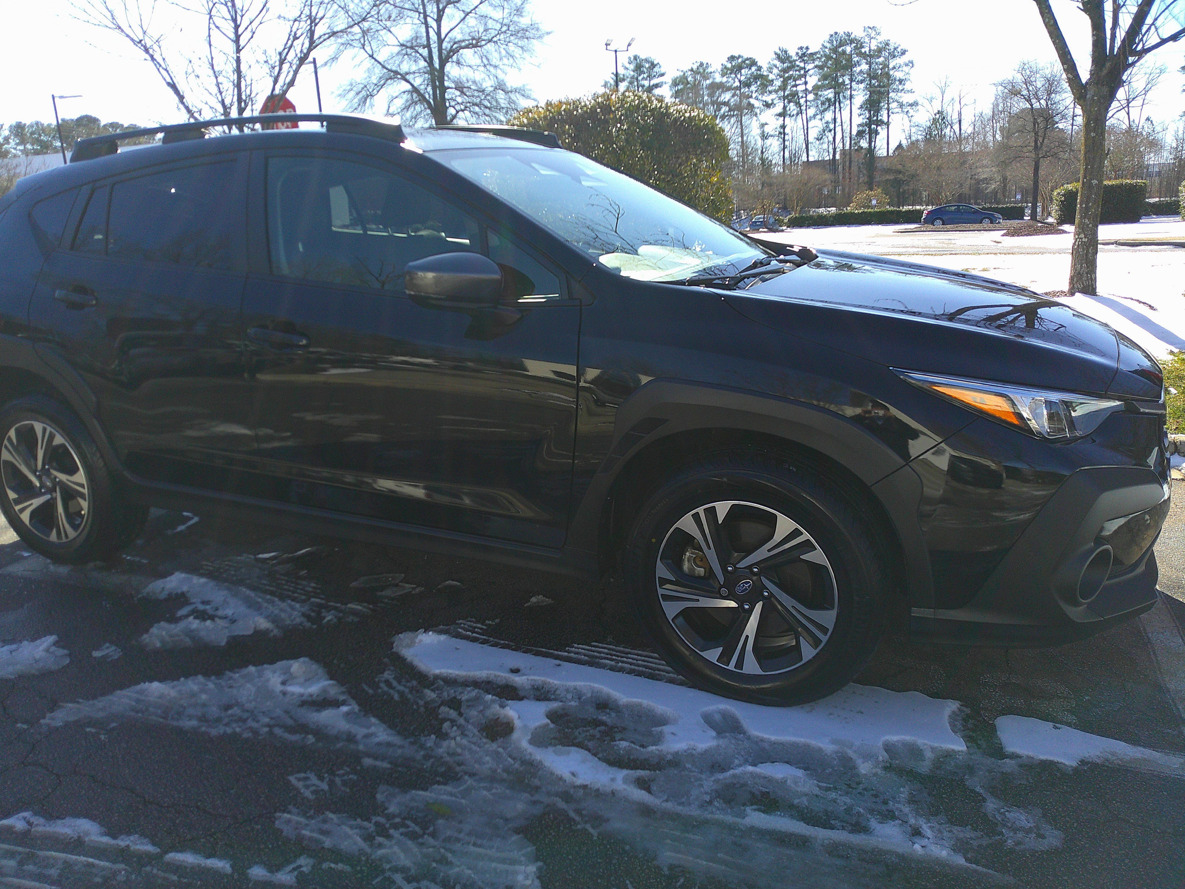 Used 2024 Subaru Crosstrek 2.0i Premium w/ Crosstrek Mirror Package image 15