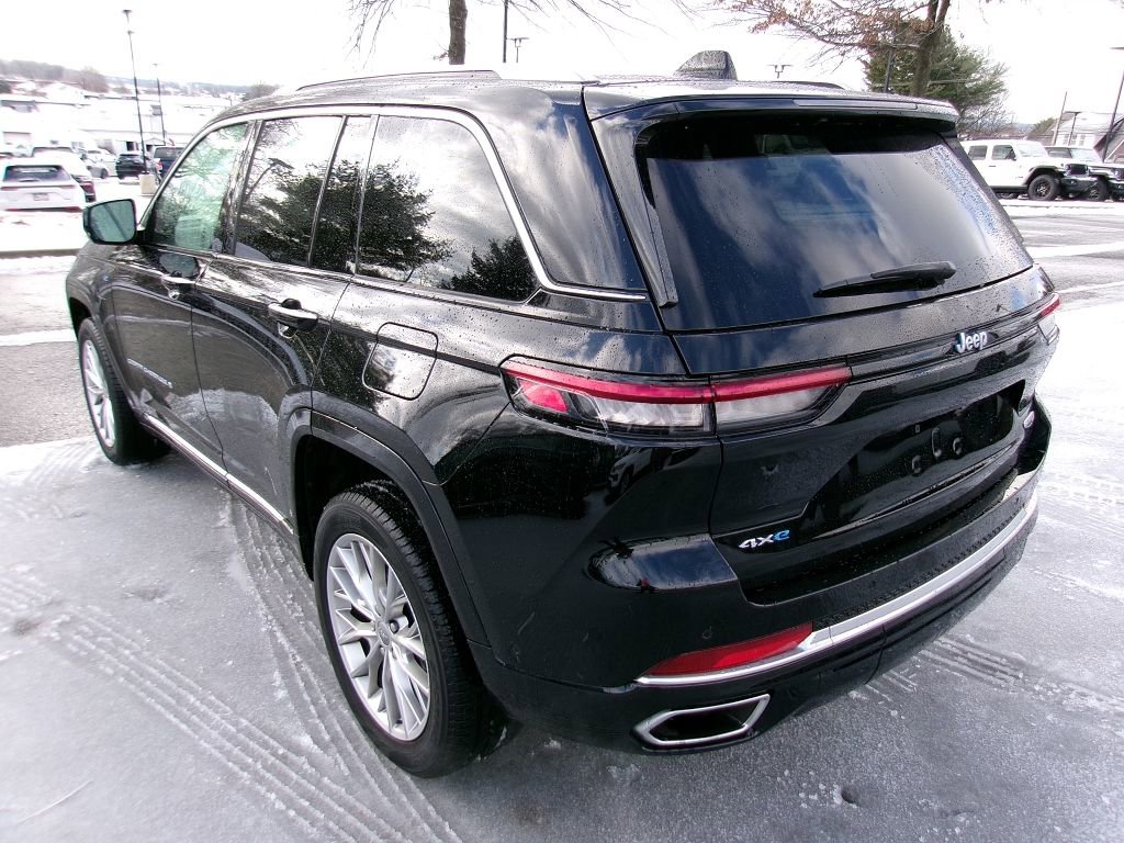 Certified 2022 Jeep Grand Cherokee Summit image 4