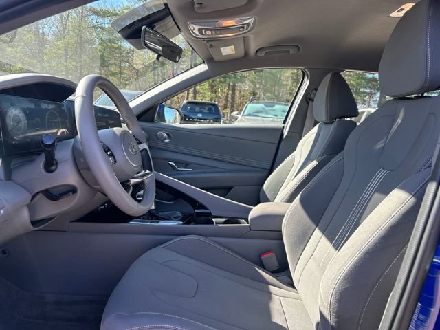 Used 2023 Hyundai Elantra SEL w/ Convenience Package FWD image 13
