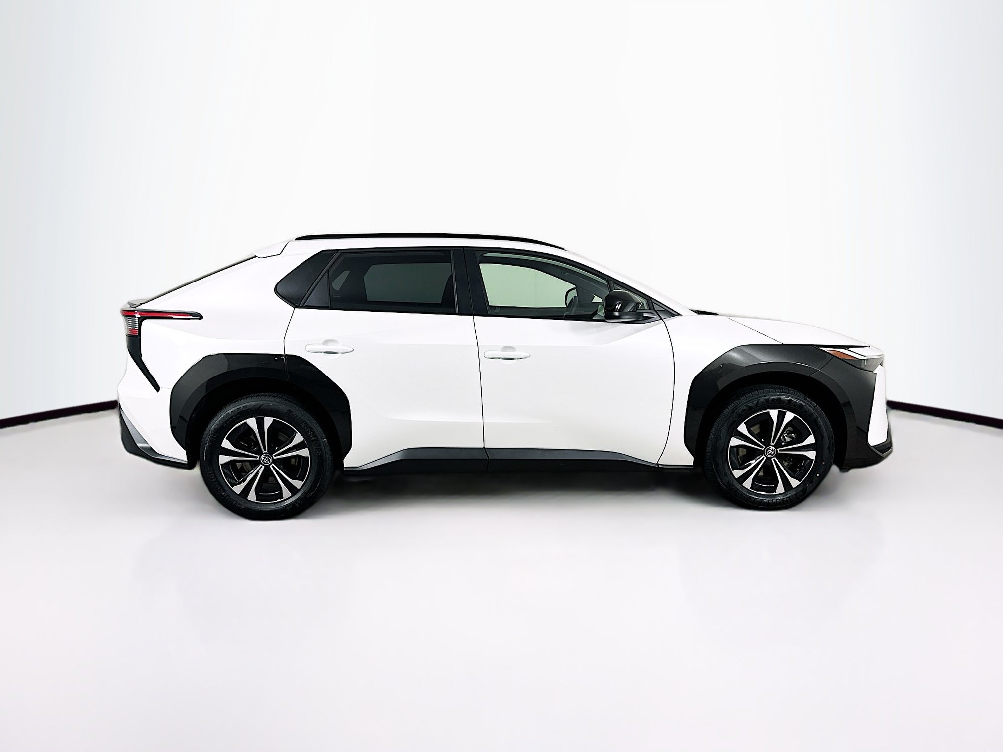 Used 2024 Toyota bZ4X AWD w/ Weather Package image 10