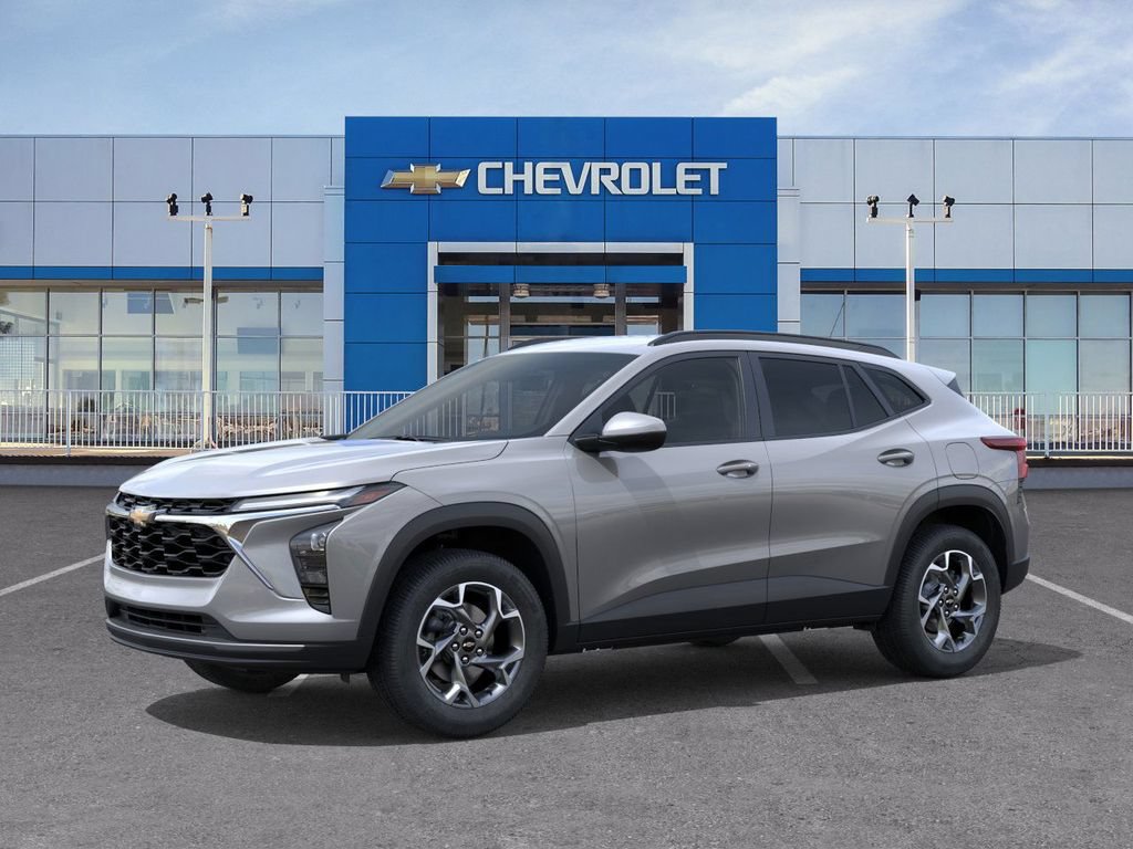 New 2026 Chevrolet Trax LT w/ Driver Confidence Package FWD image 2