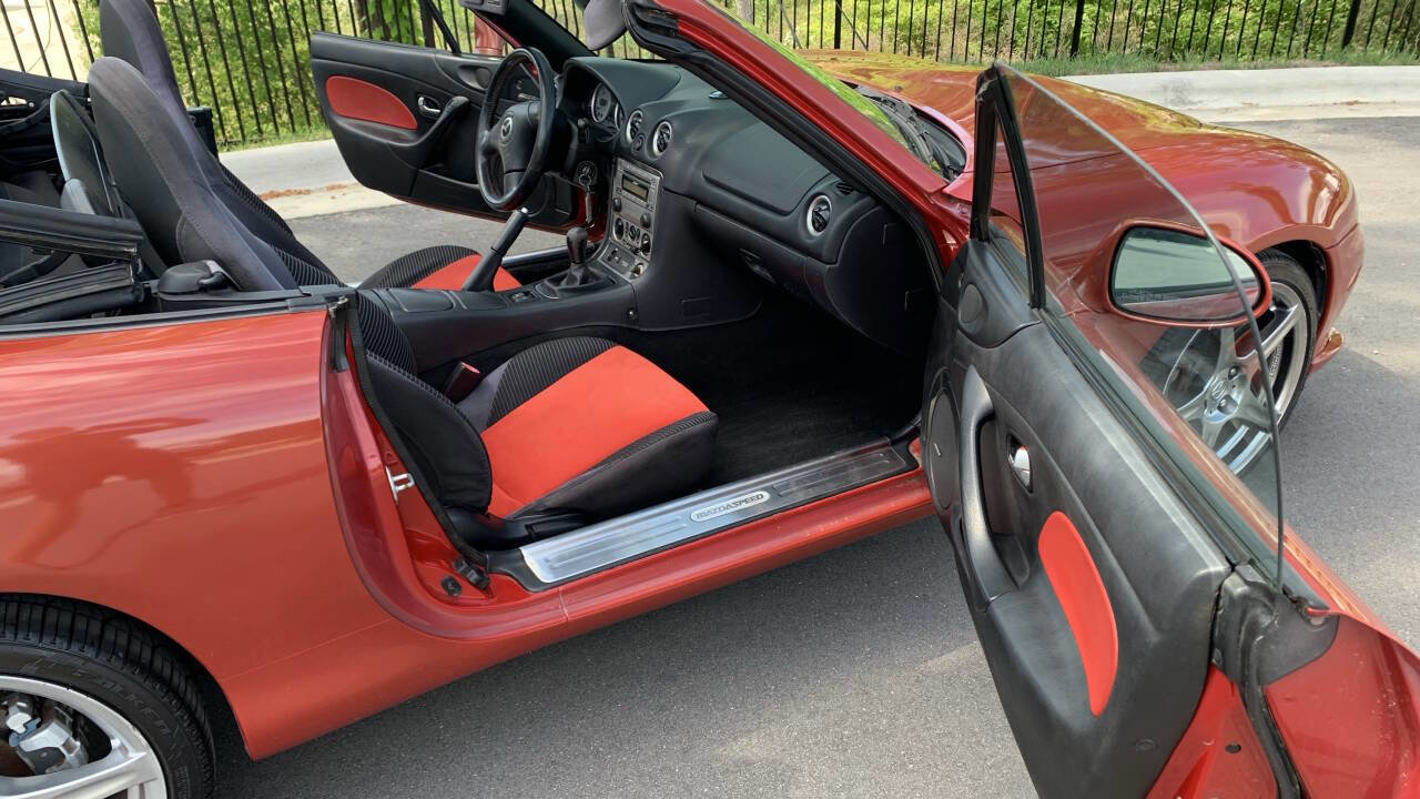 Used 2004 MAZDA MX-5 Miata MAZDASPEED RWD image 24