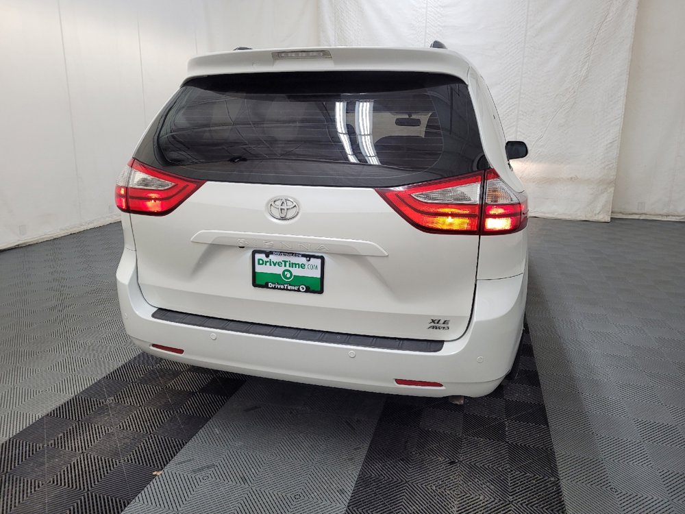 Used 2017 Toyota Sienna XLE w/ XLE Navigation Package AWD/4WD image 7