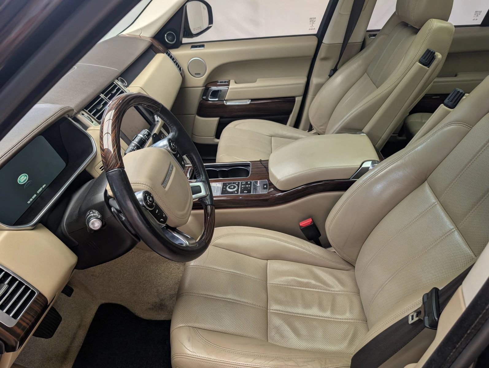 Used 2014 Land Rover Range Rover HSE AWD/4WD image 15