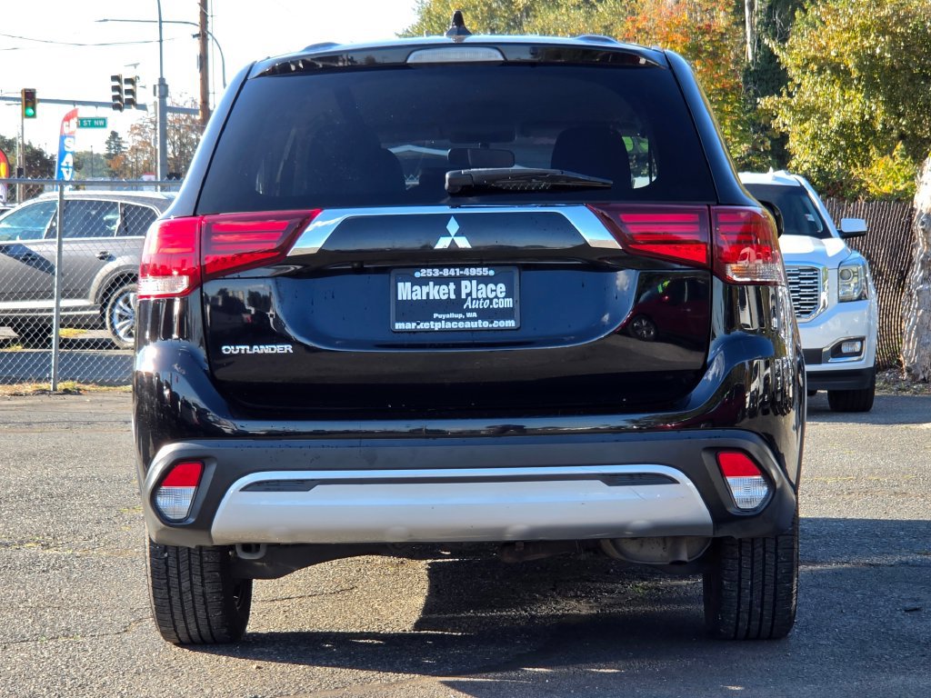 Used 2020 Mitsubishi Outlander ES AWD/4WD image 5