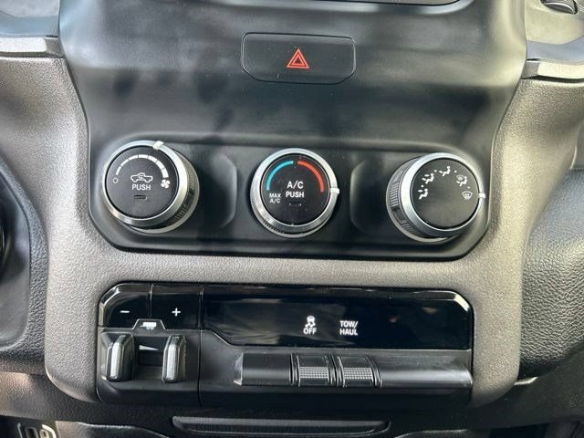 Used 2019 RAM 1500 Tradesman w/ SXT Appearance Group AWD/4WD image 26