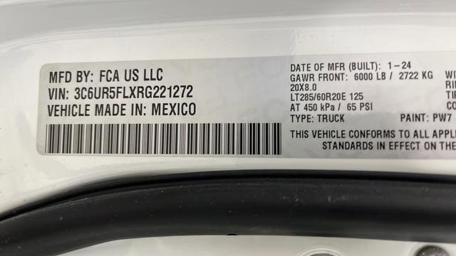 Used 2024 RAM 2500 Laramie w/ Night Edition image 29
