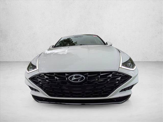Used 2020 Hyundai Sonata SEL w/ Premium + Sunroof Package FWD image 2