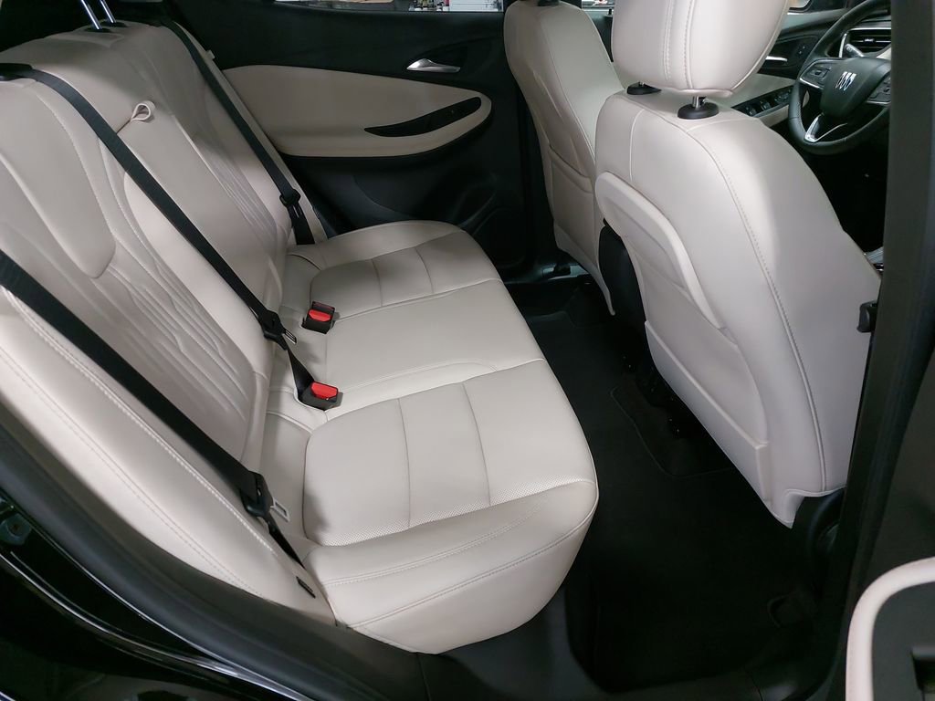 Used 2024 Buick Encore GX Avenir w/ Avenir Technology Package FWD image 11
