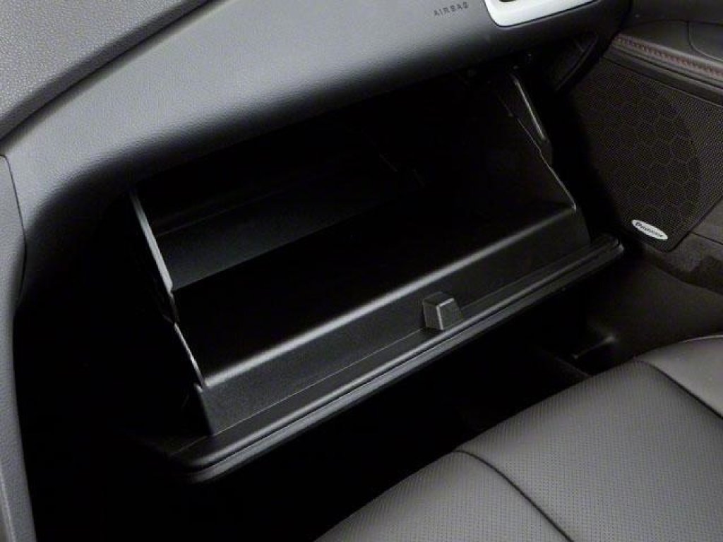 Used 2010 GMC Terrain SLE FWD image 11