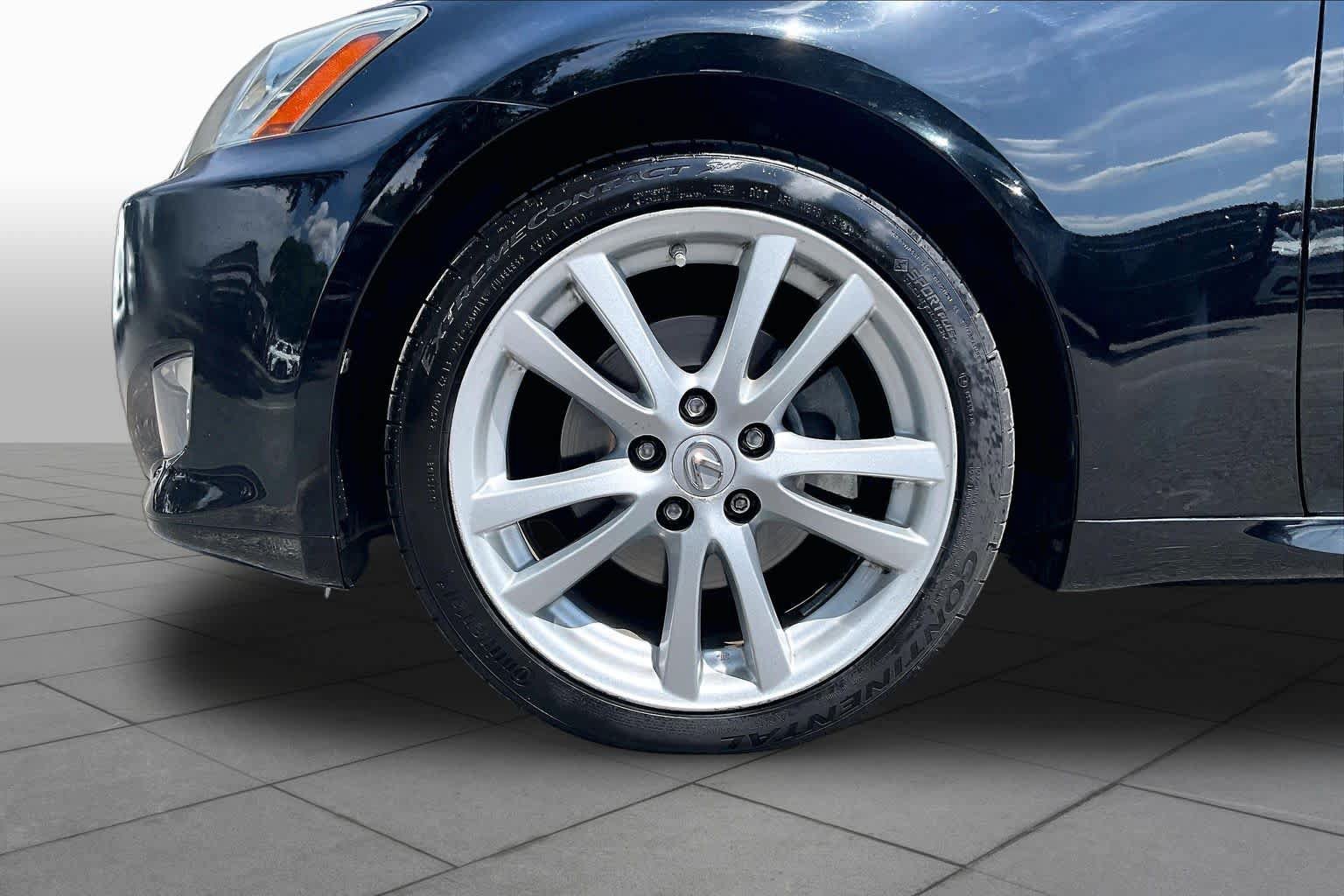 Used 2007 Lexus IS 250 w/ Premium Pkg RWD image 10