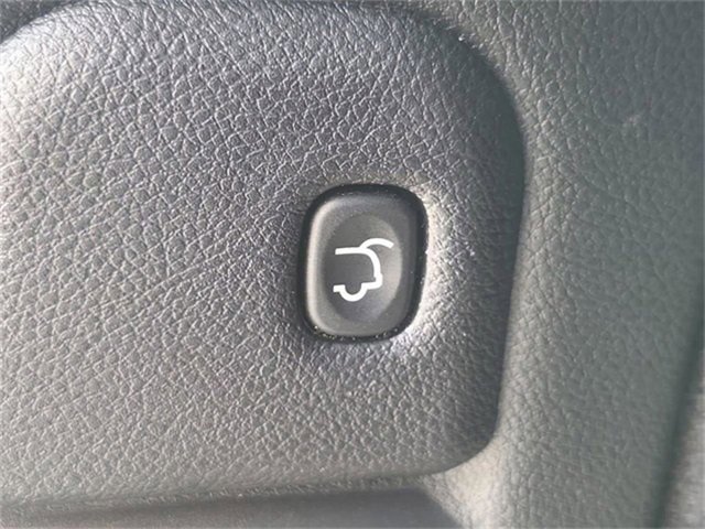 Used 2021 Dodge Durango R/T w/ Blacktop Package image 8