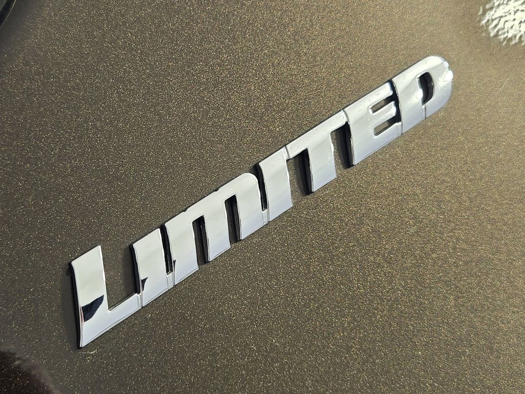 Used 2022 Toyota Tundra Limited image 12