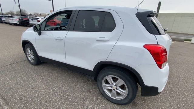 Used 2021 Chevrolet Trax LS w/ Tint and Cruise Package image 8