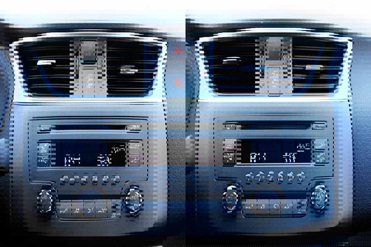 Used 2014 Nissan Sentra SV image 13