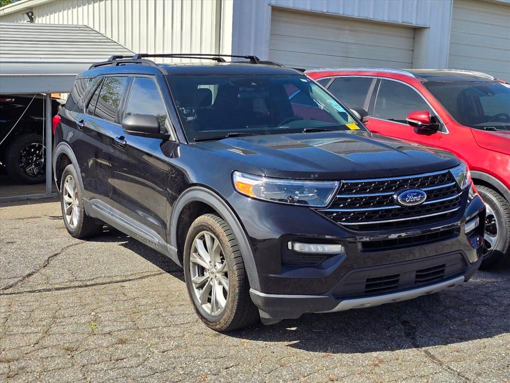 Used 2020 Ford Explorer XLT w/ Equipment Group 202A image 9