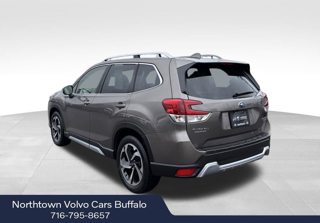 Used 2023 Subaru Forester Touring AWD/4WD image 3