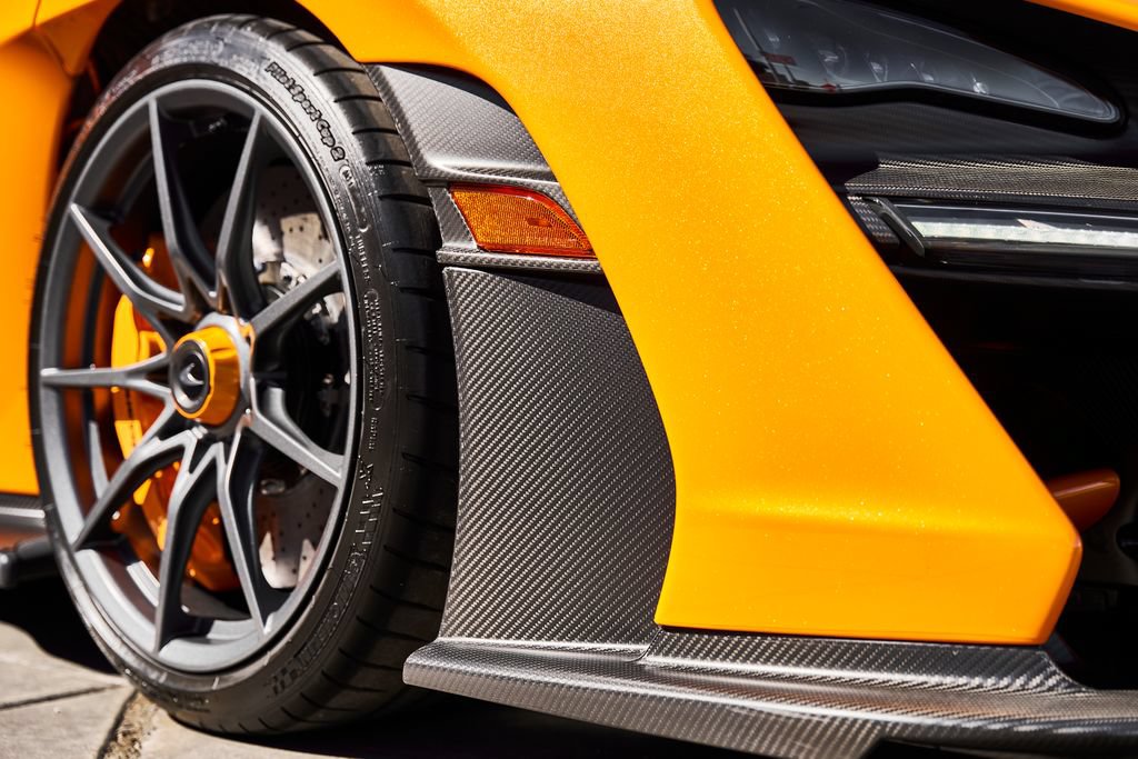Used 2019 McLaren Senna RWD image 98