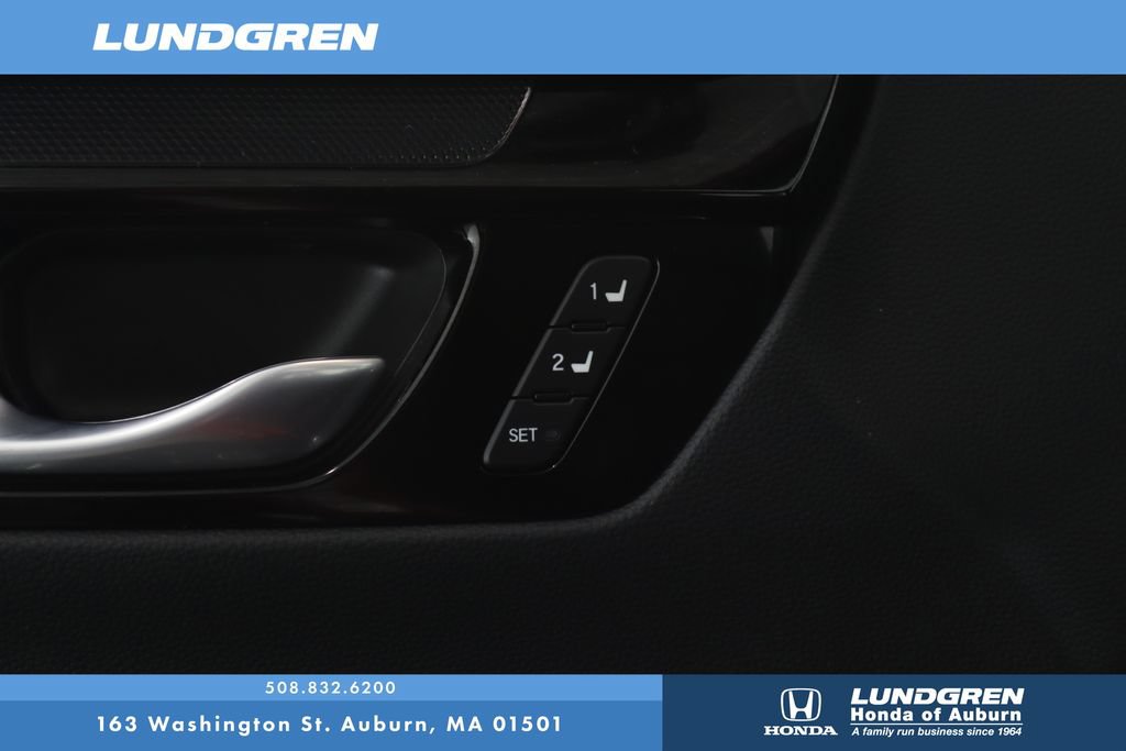 Used 2025 Honda CR-V Sport Touring image 10
