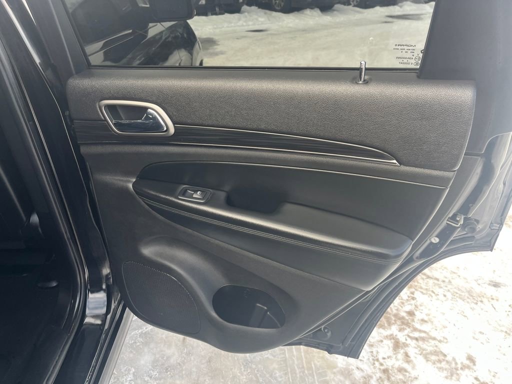 Used 2019 Jeep Grand Cherokee Limited X image 25
