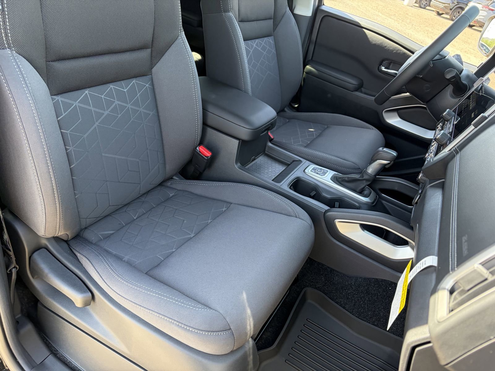 New 2026 Nissan Frontier SV w/ All-Weather Content Package image 10