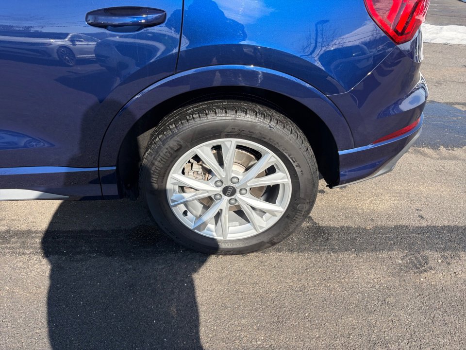 Used 2025 Audi Q3 2.0T Premium Plus w/ Premium Plus Package image 22