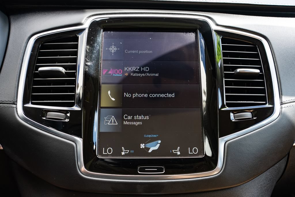 Used 2016 Volvo XC90 T6 Inscription w/ Vision Package AWD/4WD image 17