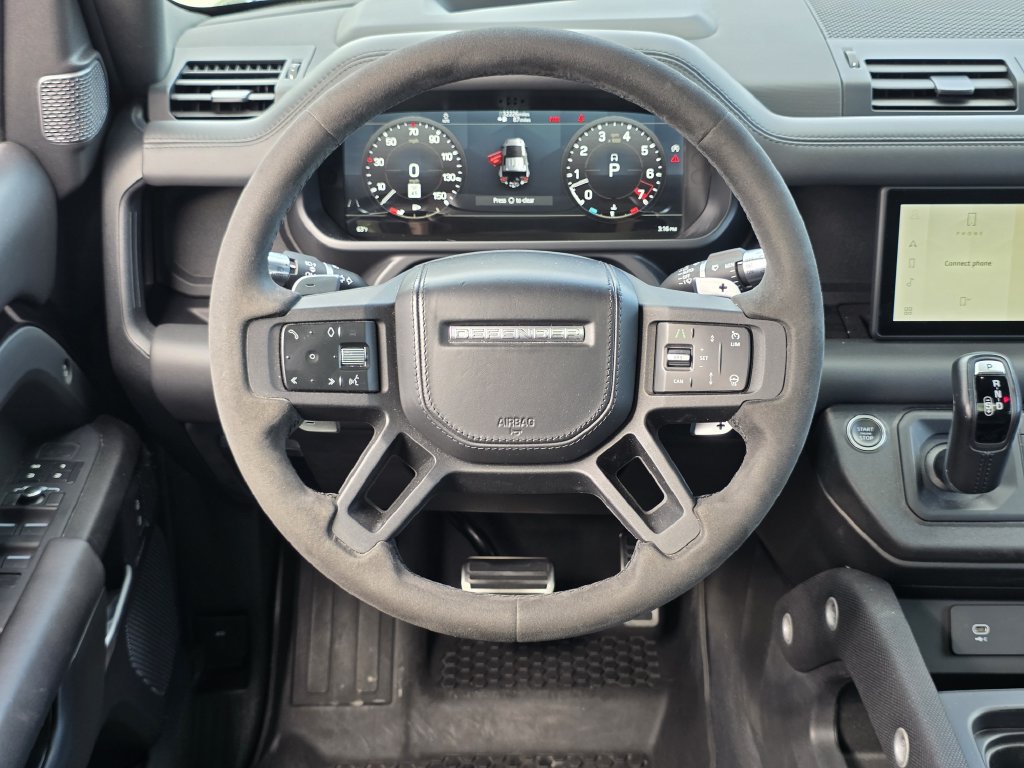 Used 2022 Land Rover Defender 110 V8 AWD/4WD image 23