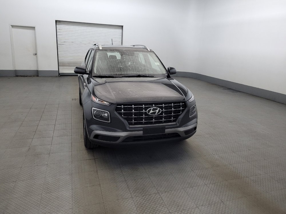 Used 2024 Hyundai Venue SEL FWD image 14