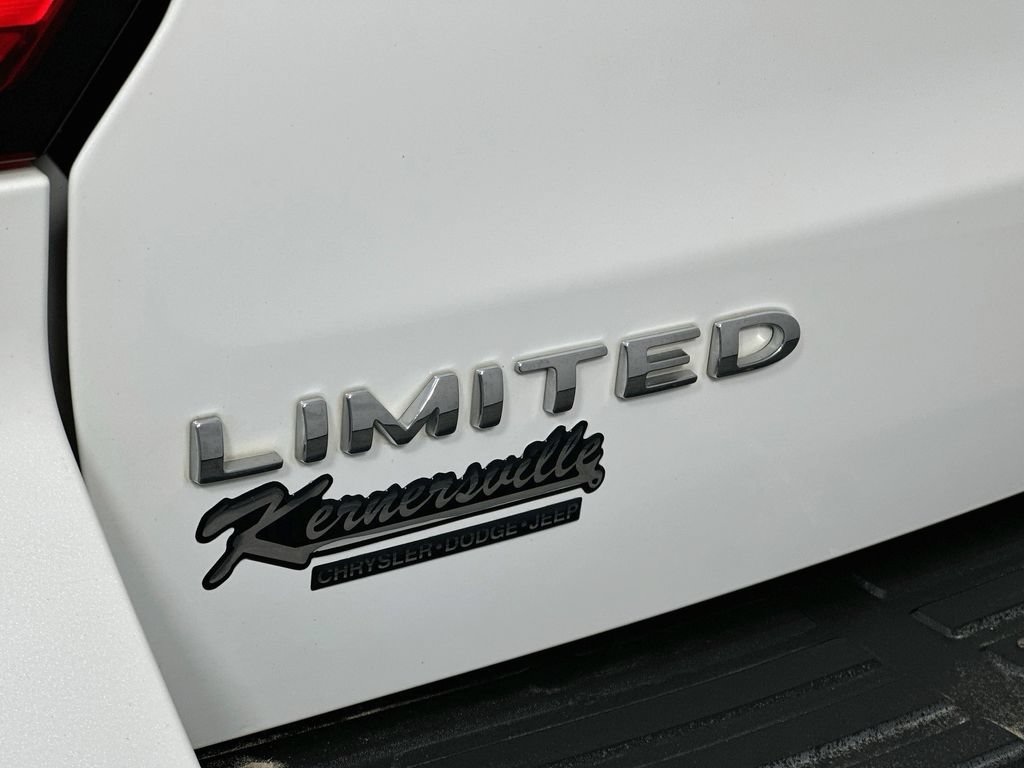 Used 2022 Ford Expedition Max Limited AWD/4WD image 28