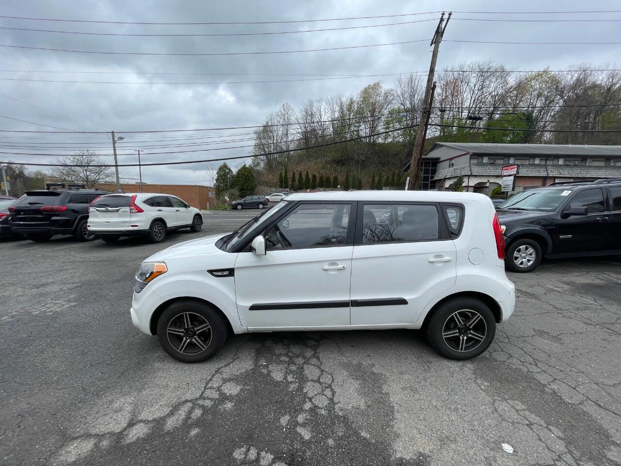 Used 2013 Kia Soul FWD image 8