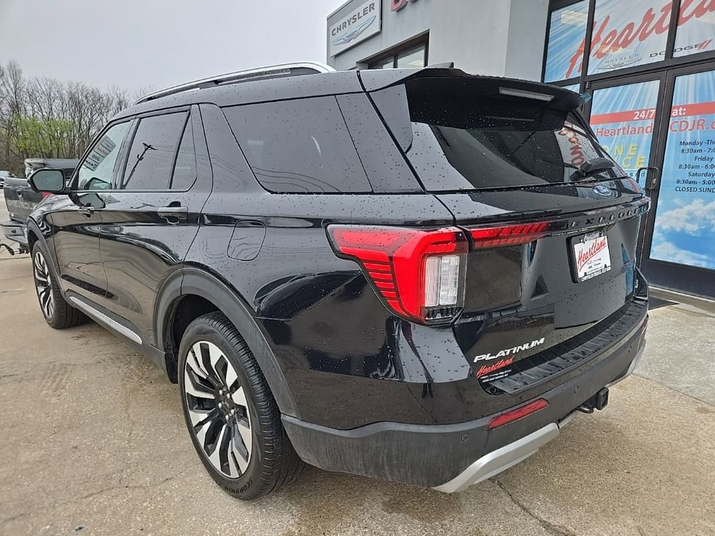 Used 2025 Ford Explorer Platinum w/ LUX Leather Package AWD/4WD image 7