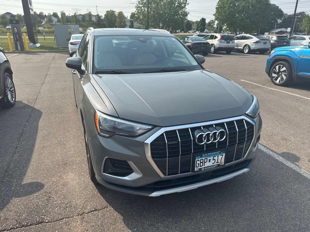 Used 2020 Audi Q3 2.0T Premium w/ Convenience Package AWD/4WD image 18