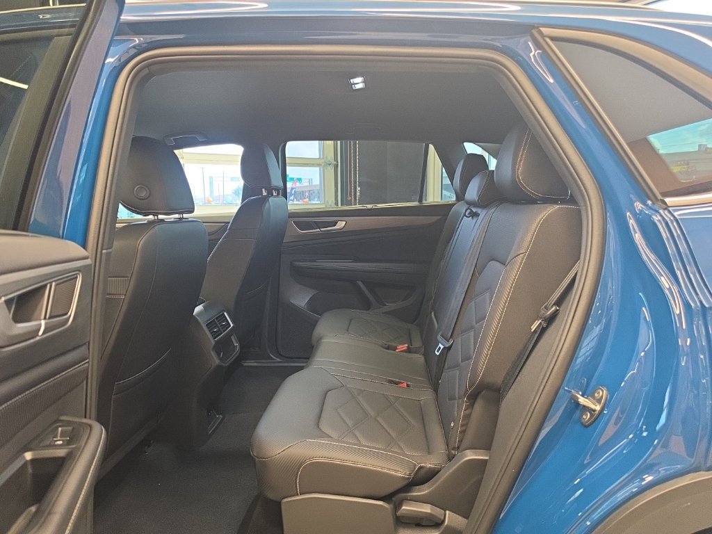 Used 2026 Volkswagen Atlas Cross Sport SE FWD image 37