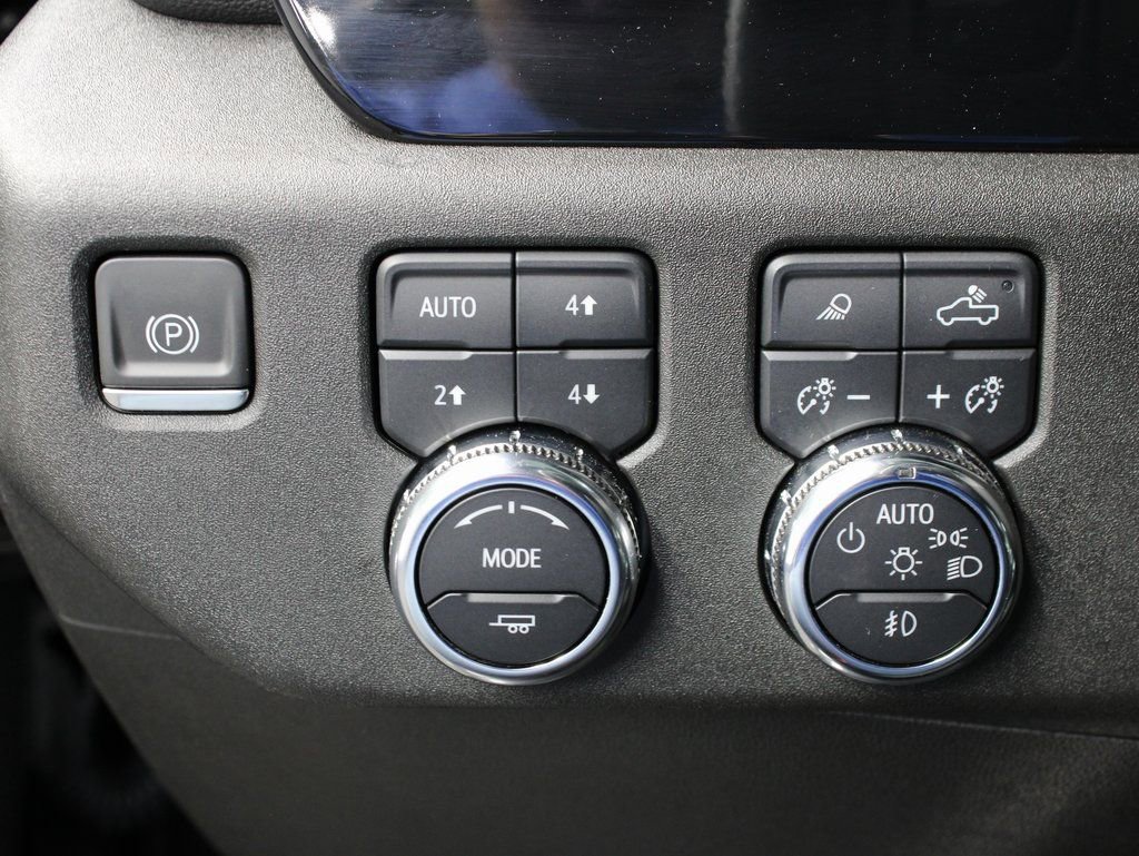 Used 2024 GMC Sierra 1500 SLT w/ X31 Off-Road Package image 46