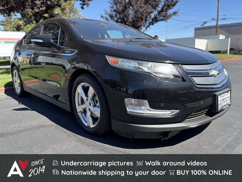 Used 2011 Chevrolet Volt Premium w/ Premium Trim Package FWD image 1
