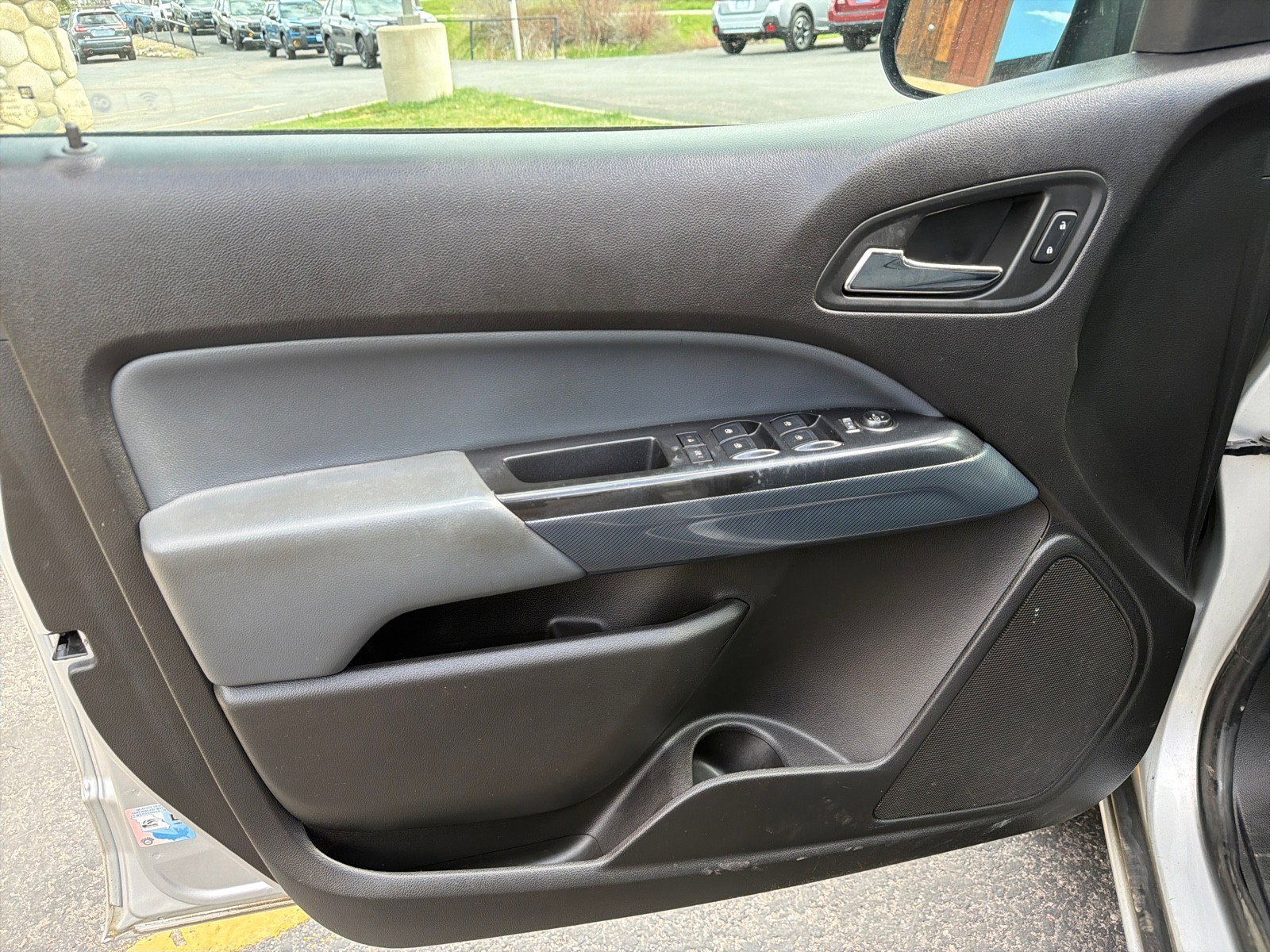 Used 2016 Chevrolet Colorado Z71 image 11