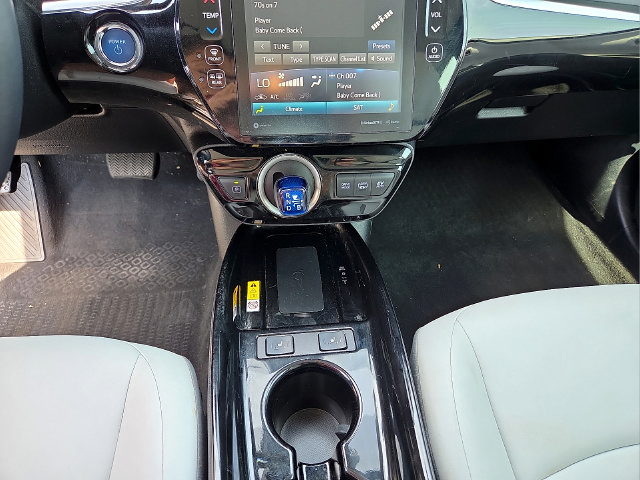 Used 2022 Toyota Prius Prime XLE FWD image 25