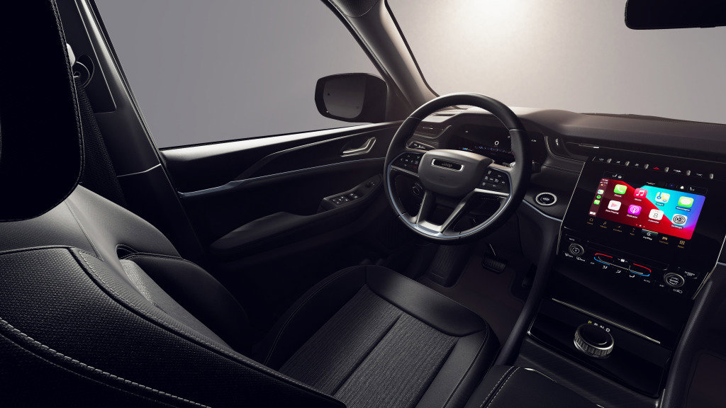 New 2026 Jeep Grand Cherokee Laredo image 8