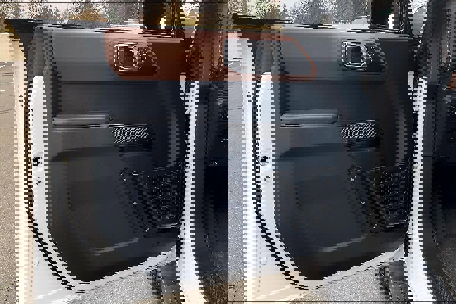 Used 2024 Ford Bronco Outer Banks image 24