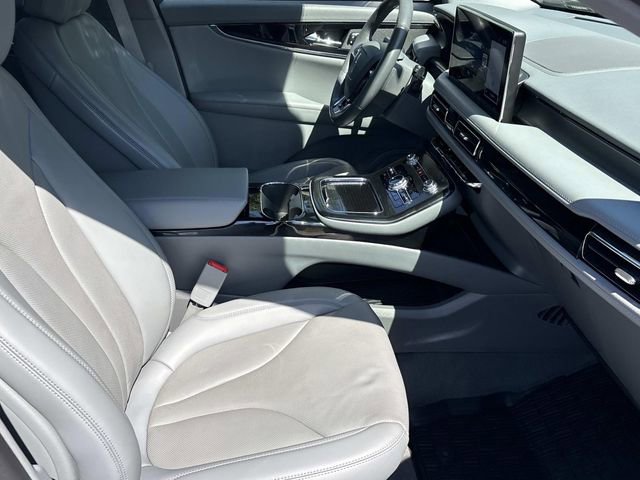 Certified 2023 Lincoln Nautilus Reserve AWD/4WD image 23