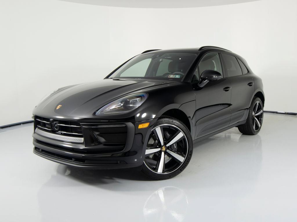 New 2026 Porsche Macan AWD/4WD image 6