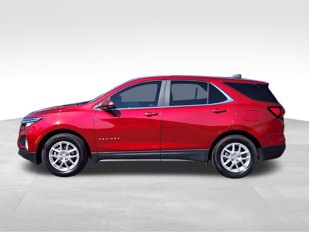 Used 2024 Chevrolet Equinox LT image 2
