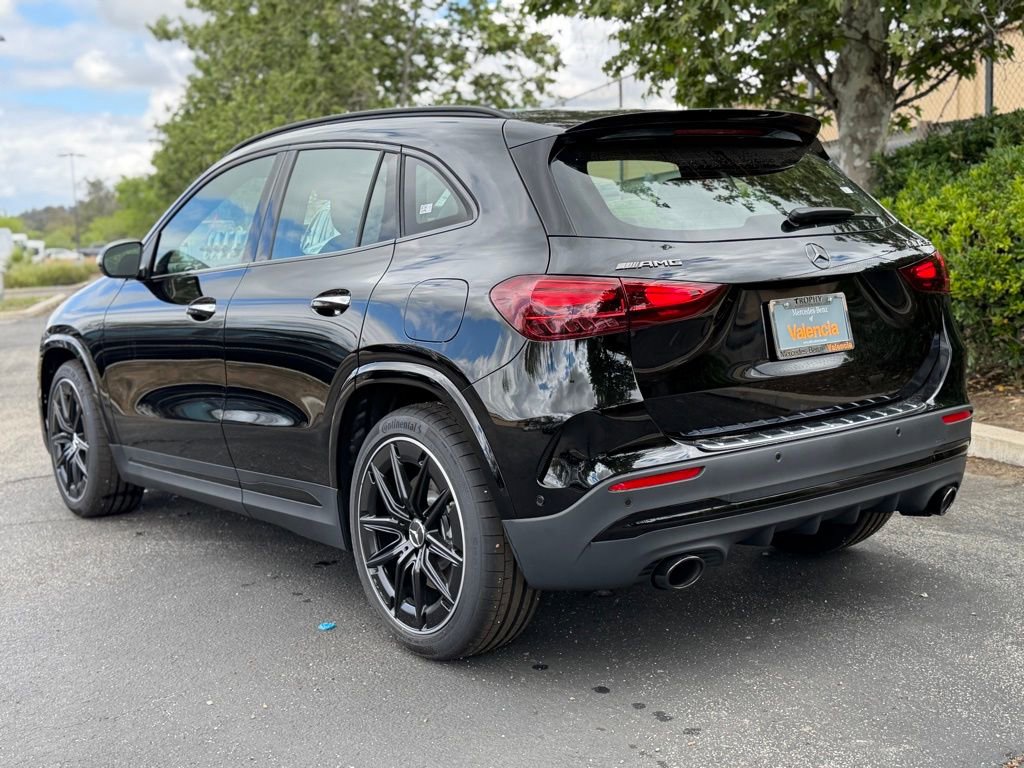New 2026 Mercedes-Benz GLA 35 AMG 4MATIC image 10