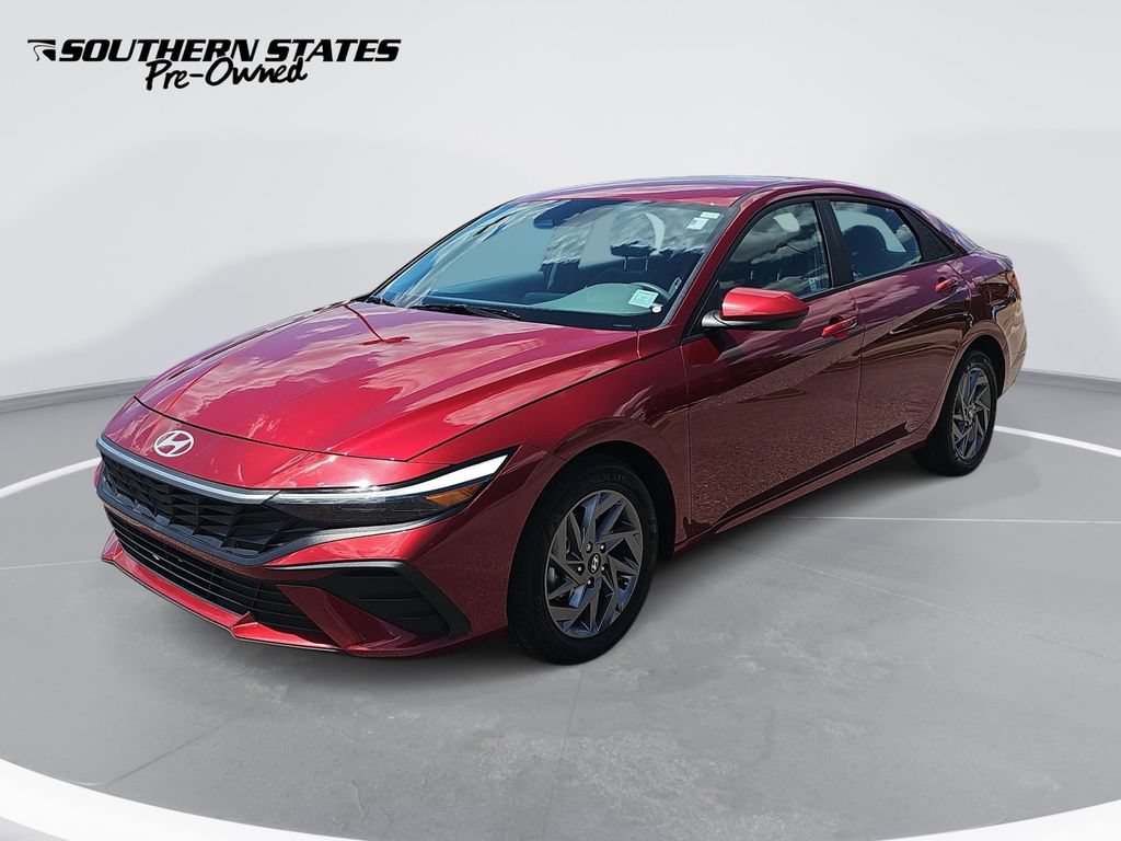 Certified 2024 Hyundai Elantra Blue FWD image 1